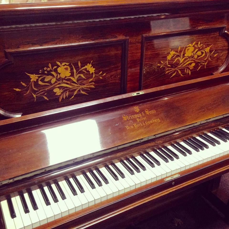 STEINWAY Model R upright piano